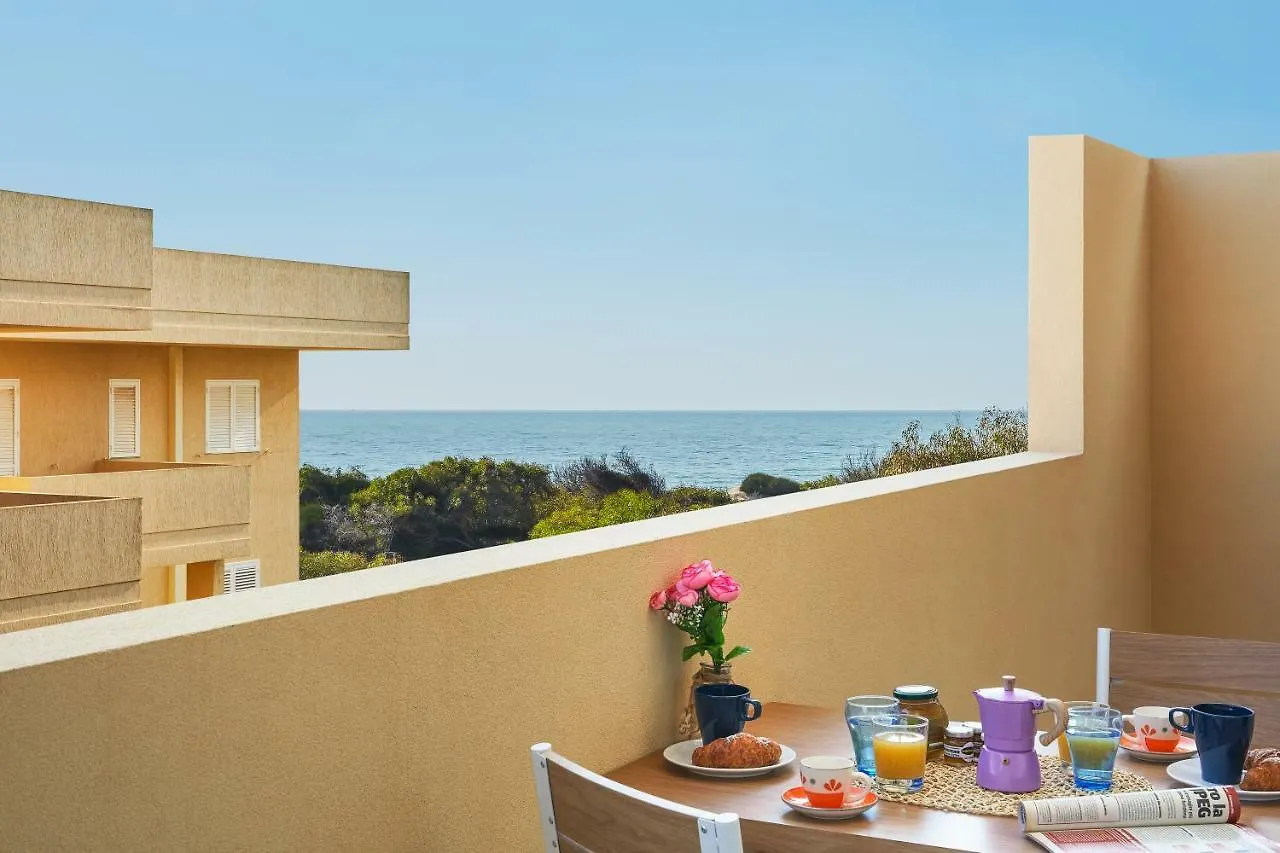 Una Finestra Sul Mediterraneo Ragusa 0*,  Italia